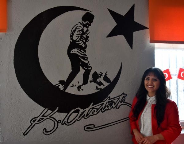 Merve öğretmen, köy okulundaki öğrencilerin umudu oldu
