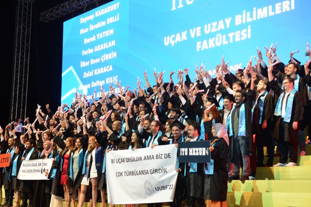 İTÜ’de Lisans ve Lisansüstü Öğrencilerin Mezuniyet Sevinci