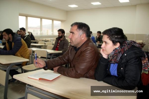 Gazeteci baba ve kızı aynı üniversitede eğitim görüyor