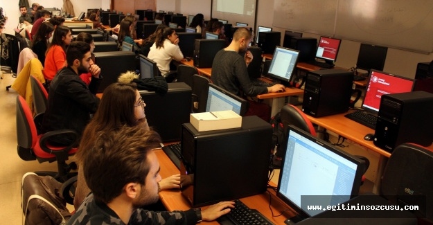 Üniversite öğrencileri iş hayatına hazırlıyor