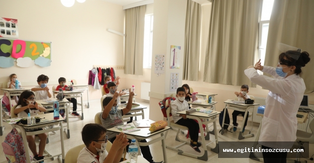 Hatice Yılmaz;: Pandemi dijital devrimin hızını 5-10 yıl öne çekti. Dönüşüm Şart!