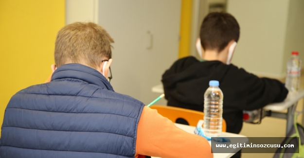 Açıköğretim Ortaokulu ve Lisesi öğrencilerinin sınavları çevrim içi yapılacak