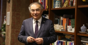 Prof. Dr. Nevzat Tarhan: “Kendimizi geliştirmek için yeni hedefler belirleyelim” 