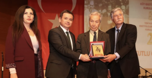 Köy Enstitüleri'nin 86. yılında aydınlanma onur ödülü sahibini buldu