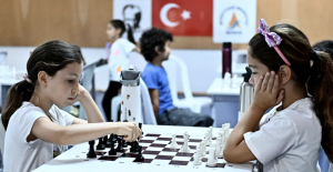 Satranç eğitimiyle çocuklar turnuvalara hazırlanıyor